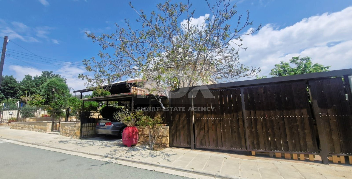 Charming House for sale in Pano Kivides: with Annexed House