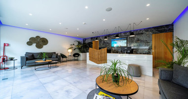 Three bedroom magnificent apartment in Tomb of the Kings , Paphos