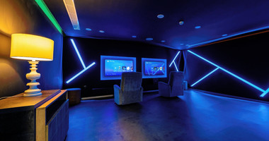 Three bedroom magnificent apartment in Tomb of the Kings , Paphos