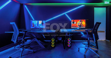 Three bedroom magnificent apartment in Tomb of the Kings , Paphos