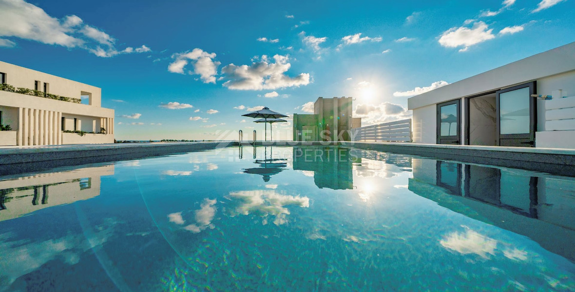 Three bedroom magnificent apartment in Tomb of the Kings , Paphos