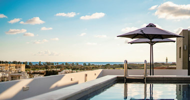 Three bedroom magnificent apartment in Tomb of the Kings , Paphos