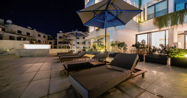 Three bedroom magnificent apartment in Tomb of the Kings , Paphos