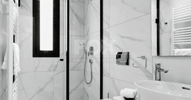 Three bedroom luxury penthouse on fifth floor in Tombs of the Kings area, Paphos