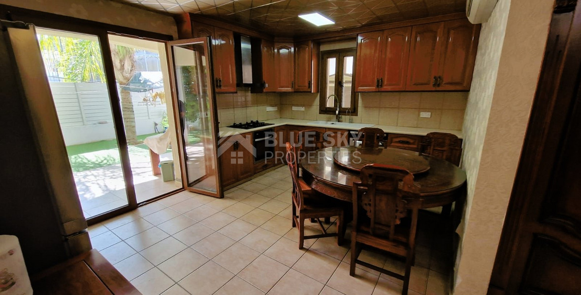 Classic Four-Bedroom House for sale in Agios Athanasios