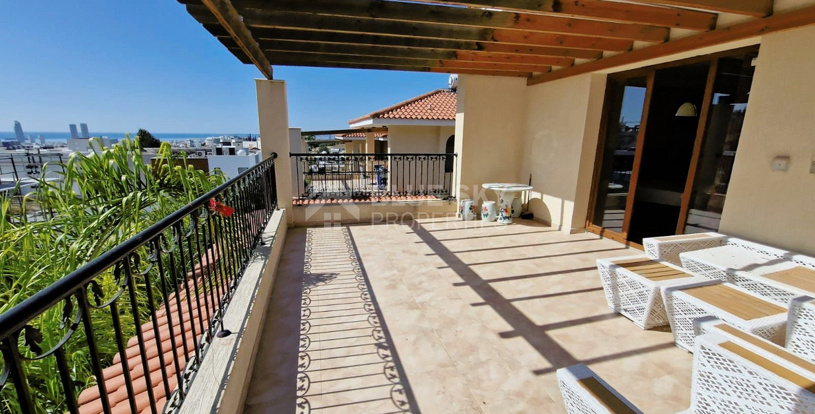 Classic Four-Bedroom House for sale in Agios Athanasios