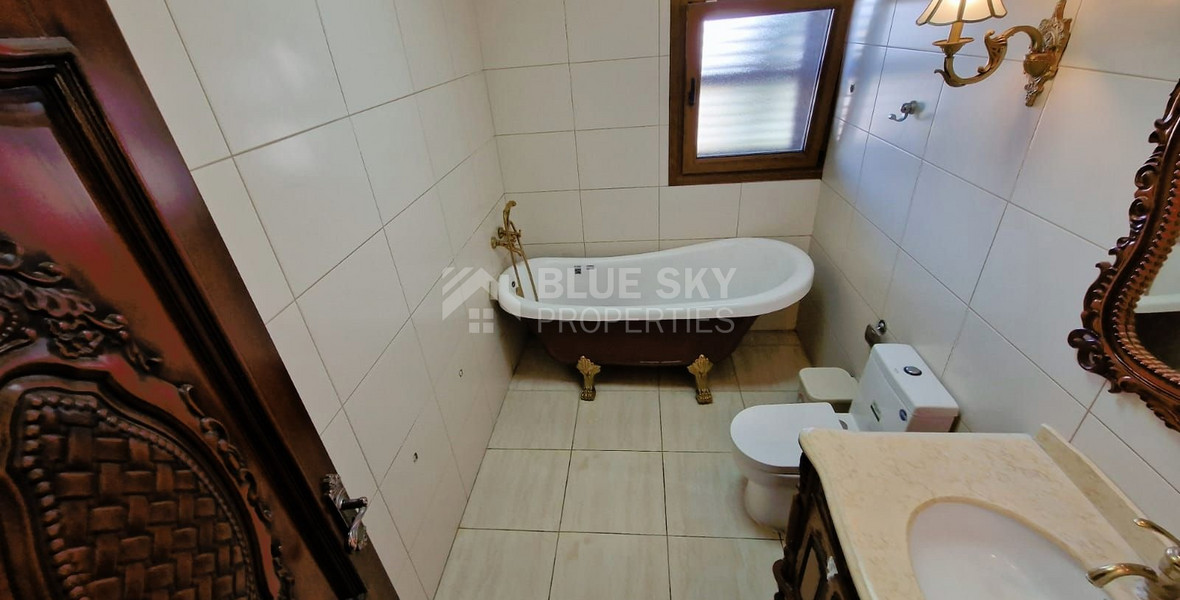 Classic Four-Bedroom House for sale in Agios Athanasios