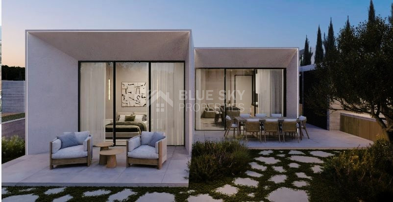 Three bedrooms villa in Tombs of The Kings