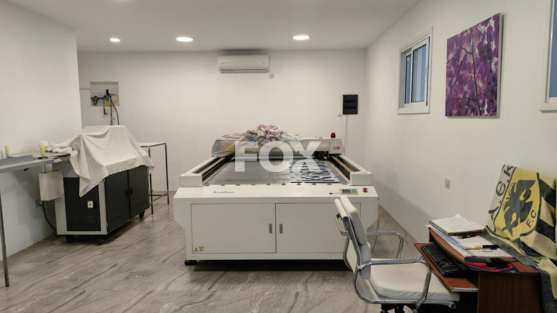 Warehouse 700 m² for rent in Agios Athanasios, Limassol, Cyprus