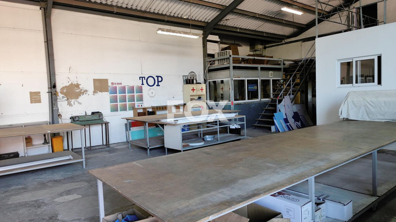 Warehouse 700 m² for rent in Agios Athanasios, Limassol, Cyprus