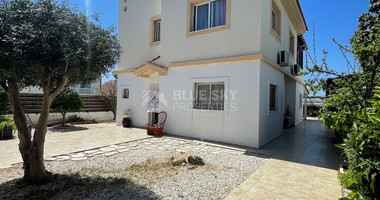 A spacious four bedroom elegant house in Pegia