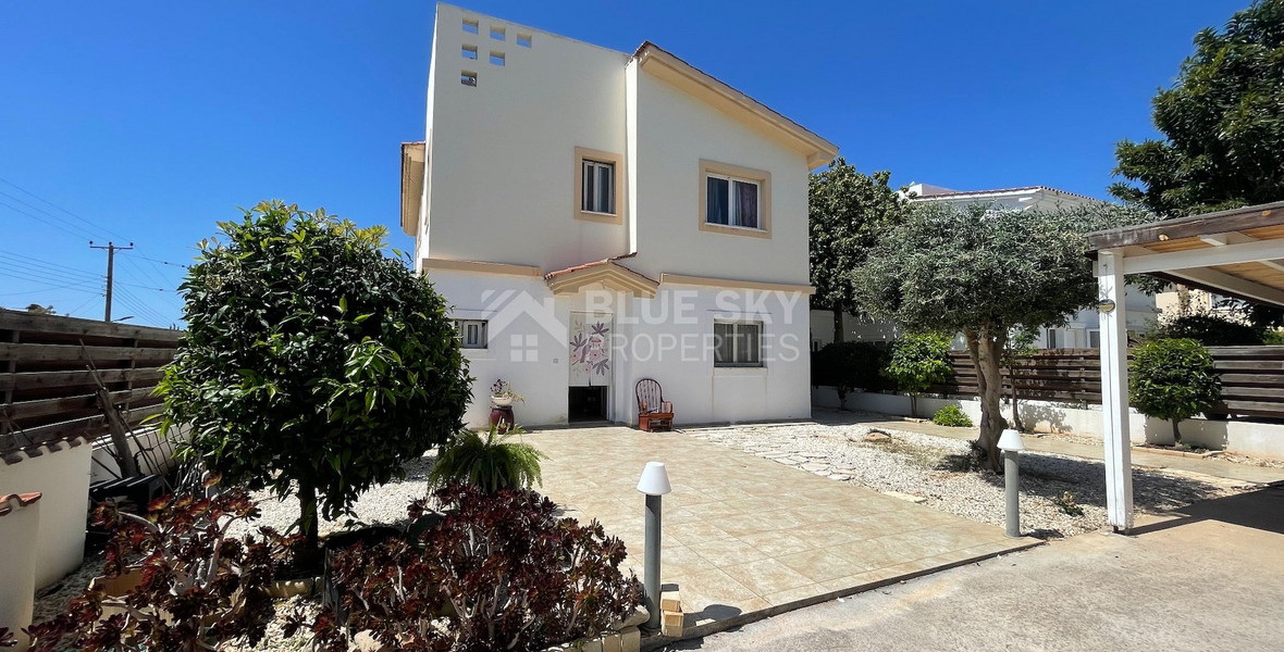 A spacious four bedroom elegant house in Pegia