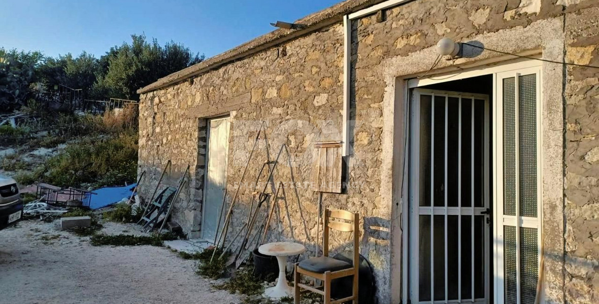 Mixed used land in Nata (includes a traditional cottage)