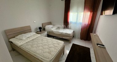 Three bedroom apartment in a privileged area in Tomb of the Kings, Paphos