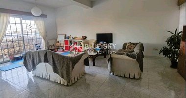 Three bedroom upper house for rent in Agios Ioannis, Limassol