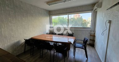 Office to rent On Makarios Avenue, Limassol