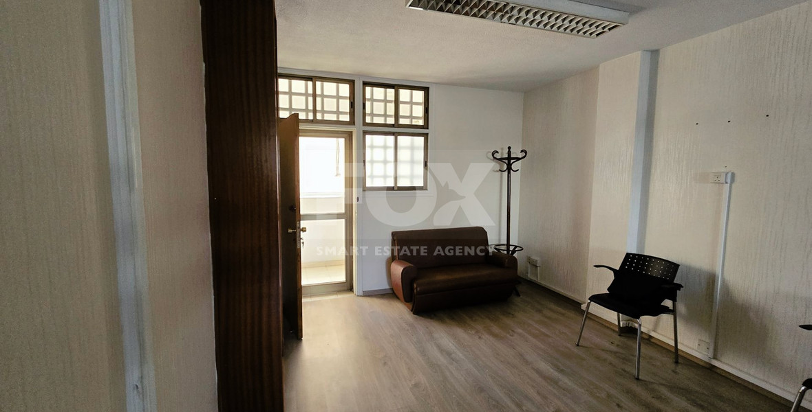 Office to rent On Makarios Avenue, Limassol