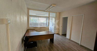 Office to rent On Makarios Avenue, Limassol