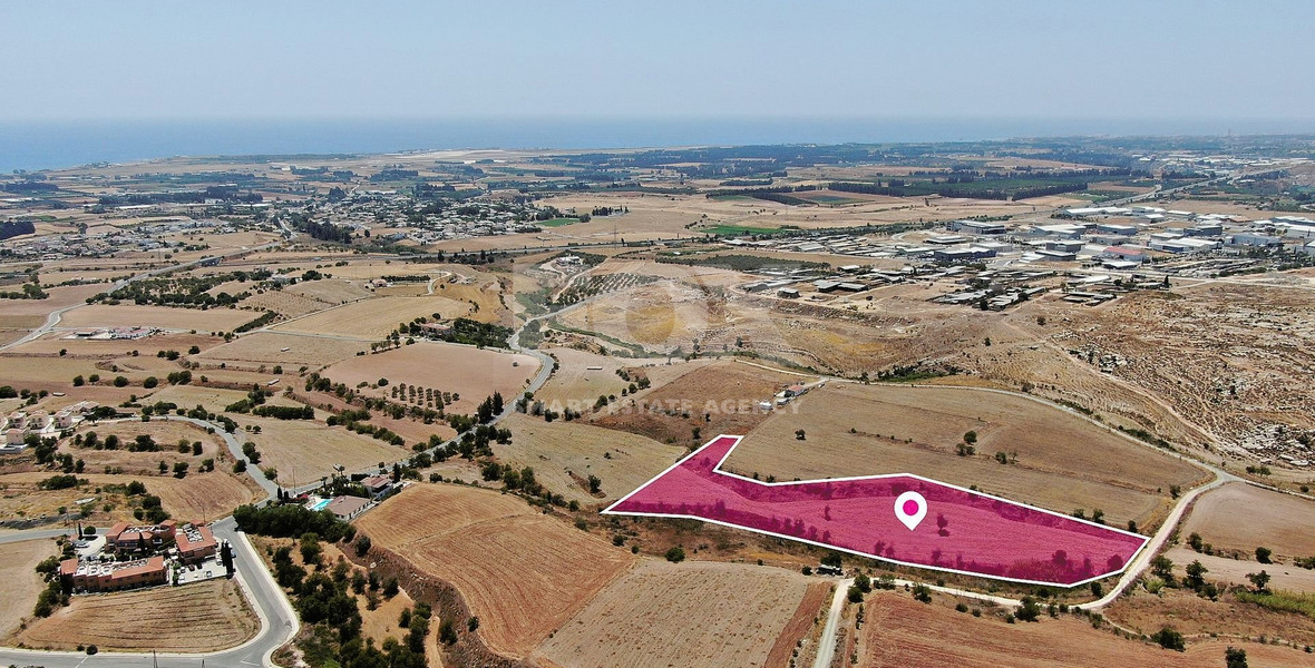 Residential field in Anarita, paphos