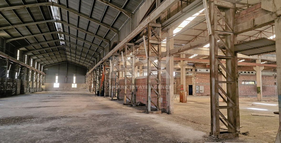 Industrial Warehouse in Agia Varvara , Paphos