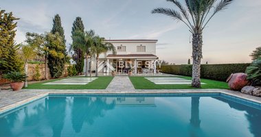Four bedroom exceptional villa