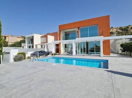 Modern 5 bedroom  furnished house with pool for rent in Moutagiaka