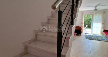 Two bedroom maisonette in Universal area