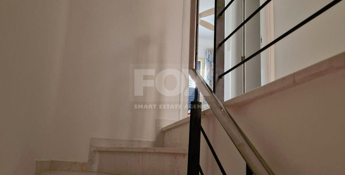 Two bedroom maisonette in Universal area