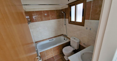 Six-Bedroom Detached House for sale in Ekali