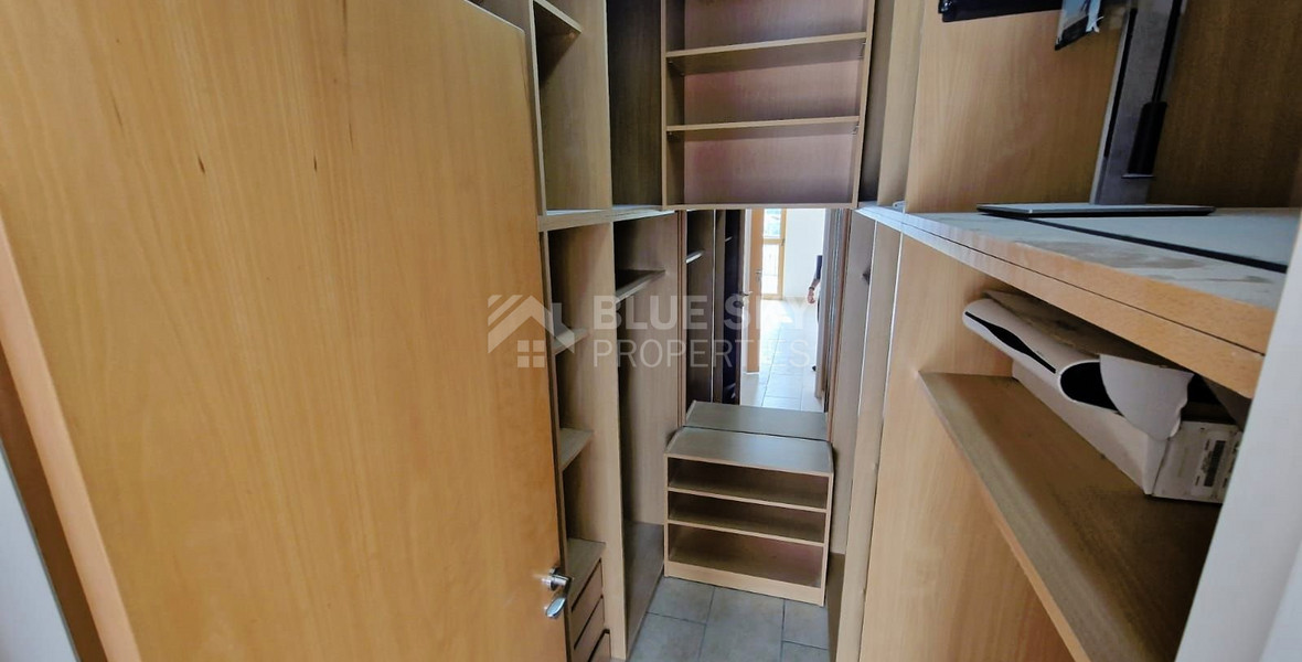 Six-Bedroom Detached House for sale in Ekali