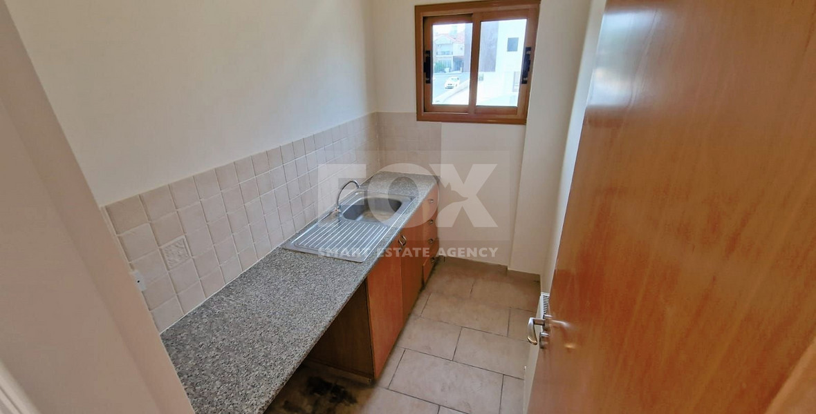 Six-Bedroom Detached House for sale in Ekali