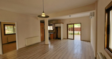 Six-Bedroom Detached House for sale in Ekali