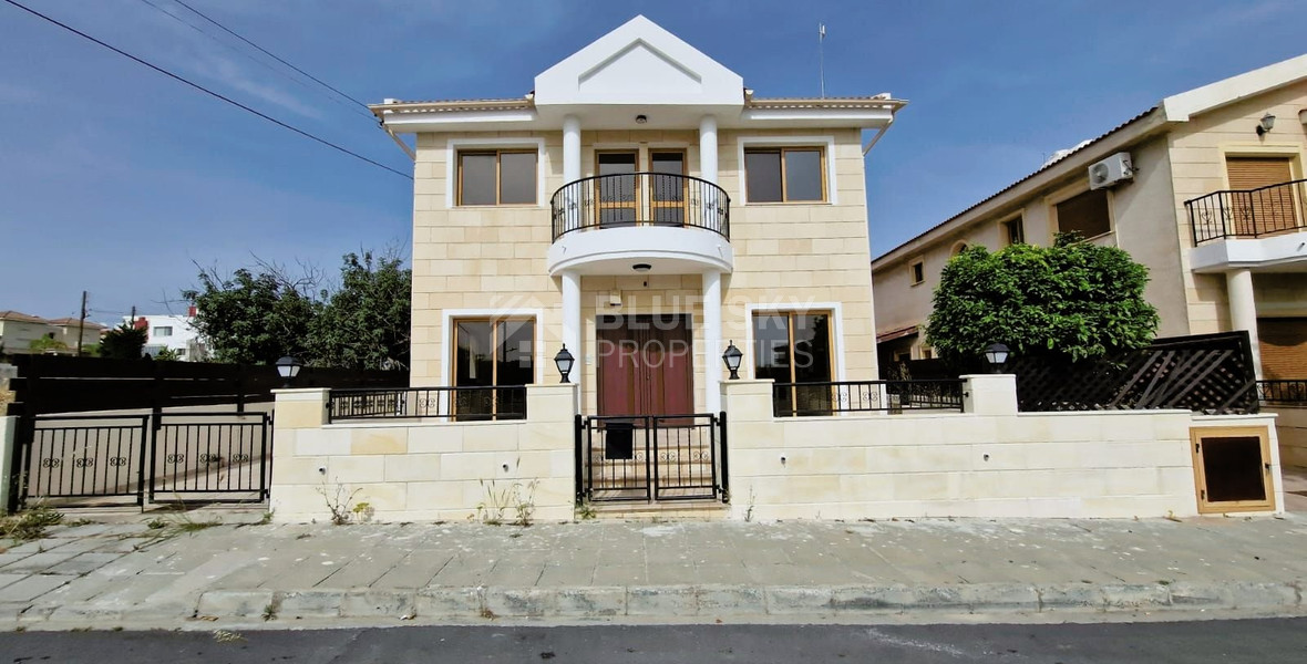 Six-Bedroom Detached House for sale in Ekali