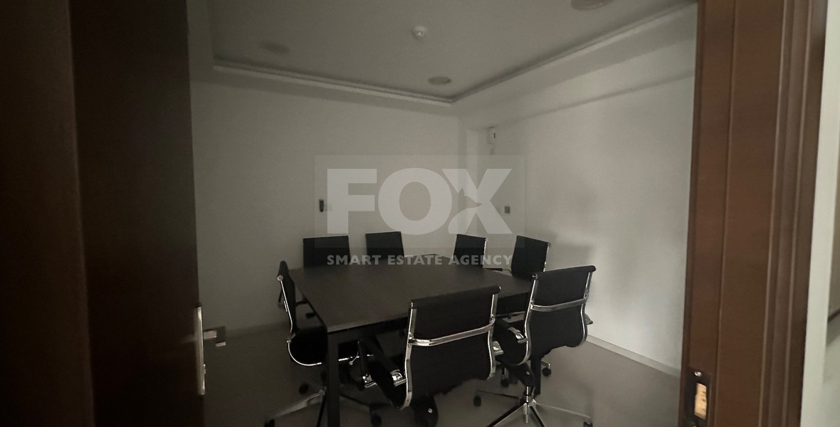 For Rent Furnished whole floor offices 295sqm on prime business avenue