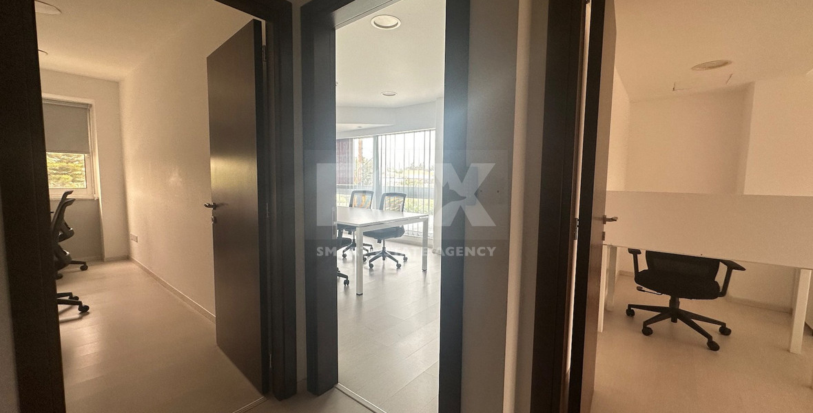 For Rent Furnished whole floor offices 295sqm on prime business avenue