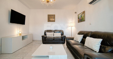 Four bedroom detached villa in Chloraka