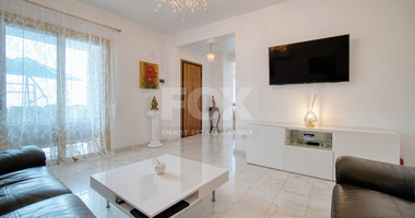 Four bedroom detached villa in Chloraka
