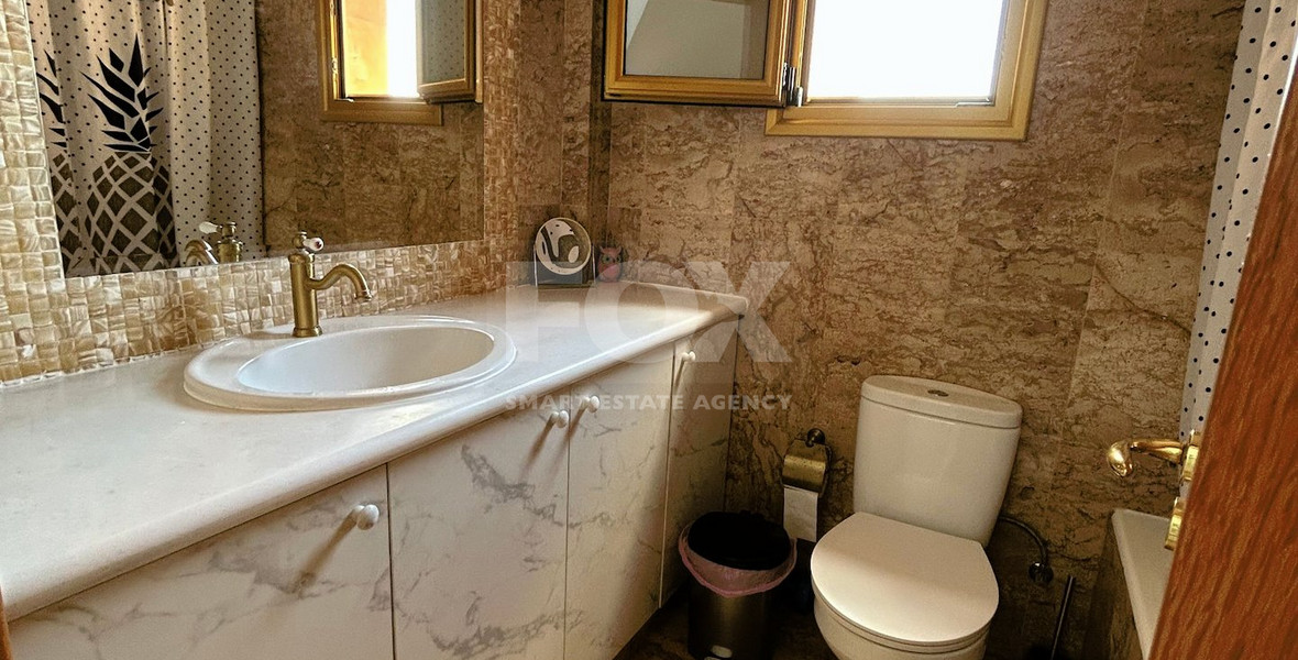 Four bedroom detached villa in Chloraka