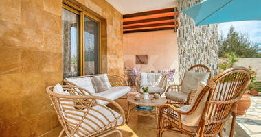 Four bedroom detached villa in Chloraka