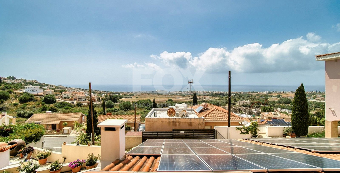 Four bedroom detached villa in Chloraka