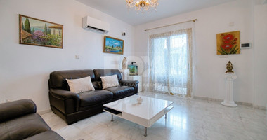 Four bedroom detached villa in Chloraka