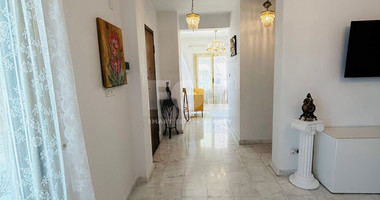 Four bedroom detached villa in Chloraka