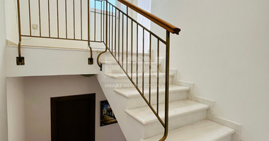 Four bedroom detached villa in Chloraka