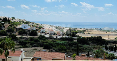 Four bedroom detached villa in Chloraka