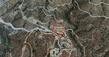 Prime Agricultural Land for sale in Parekklisia: Development Potential