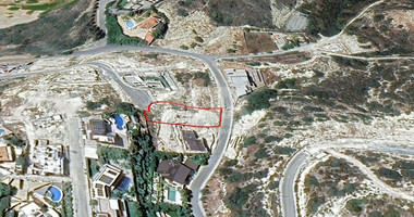 Building Plot for sale in Agios Tychon