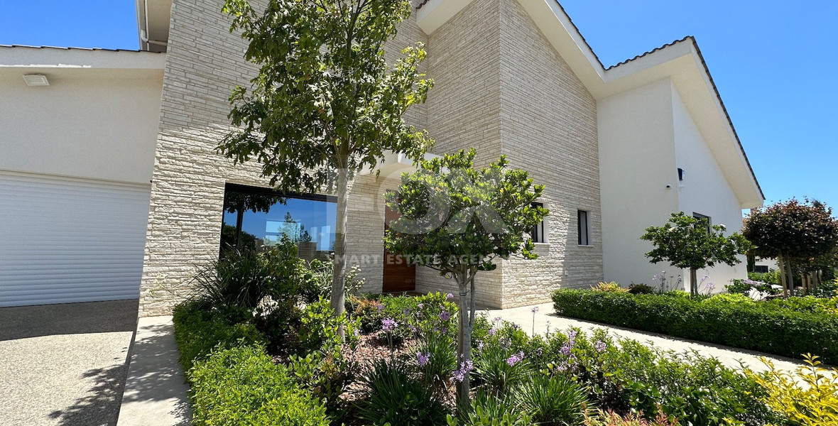 DETACHED FOUR BEDROOM VILLA WITH OFFICE/FIFTH BEDROOM, SEPARATE GUEST HOUSE, SEPARATE MAIDS QUARTER, CHILDRENS PLAYGROUND.