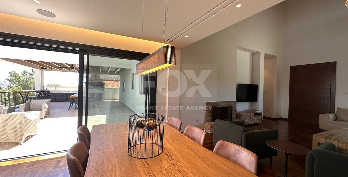 DETACHED FOUR BEDROOM VILLA WITH OFFICE/FIFTH BEDROOM, SEPARATE GUEST HOUSE, SEPARATE MAIDS QUARTER, CHILDRENS PLAYGROUND.