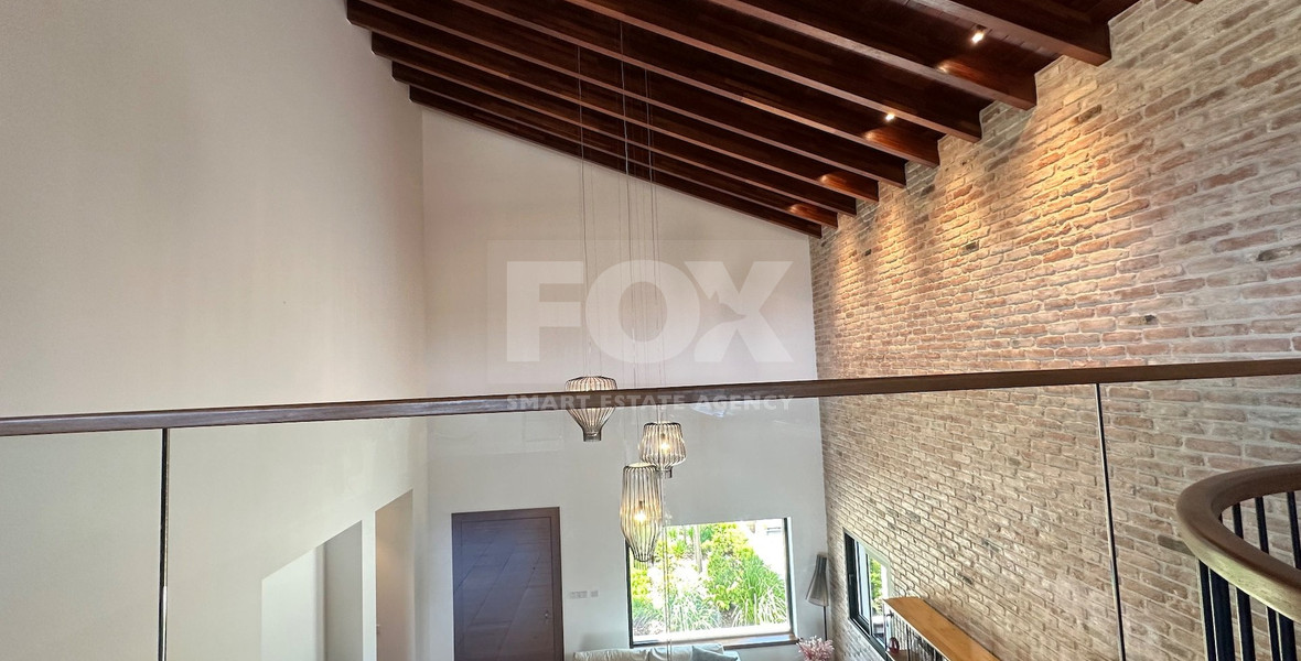 DETACHED FOUR BEDROOM VILLA WITH OFFICE/FIFTH BEDROOM, SEPARATE GUEST HOUSE, SEPARATE MAIDS QUARTER, CHILDRENS PLAYGROUND.