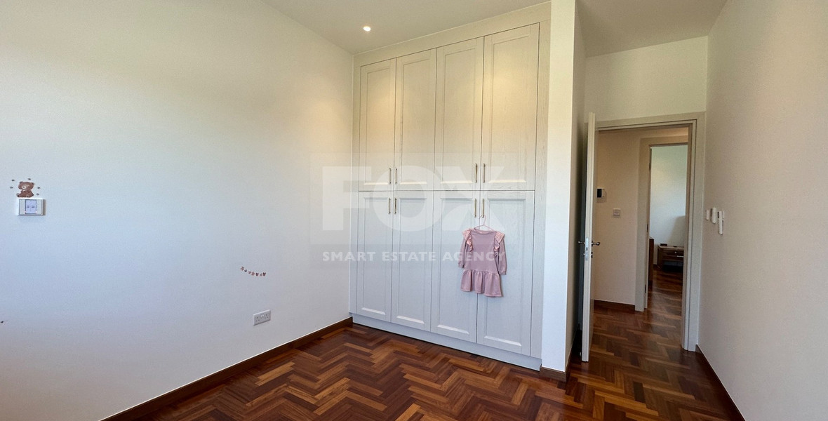 DETACHED FOUR BEDROOM VILLA WITH OFFICE/FIFTH BEDROOM, SEPARATE GUEST HOUSE, SEPARATE MAIDS QUARTER, CHILDRENS PLAYGROUND.